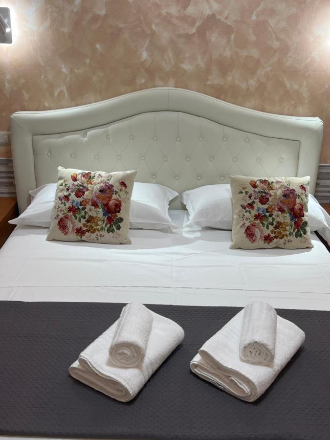 Relax On 2 - Guesthouse โรม ภายนอก รูปภาพ