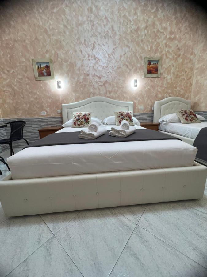 Relax On 2 - Guesthouse โรม ภายนอก รูปภาพ